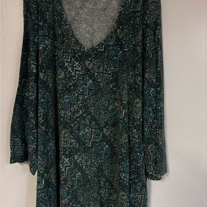 Catherines Teal and Beige Patterned V-Neck Top